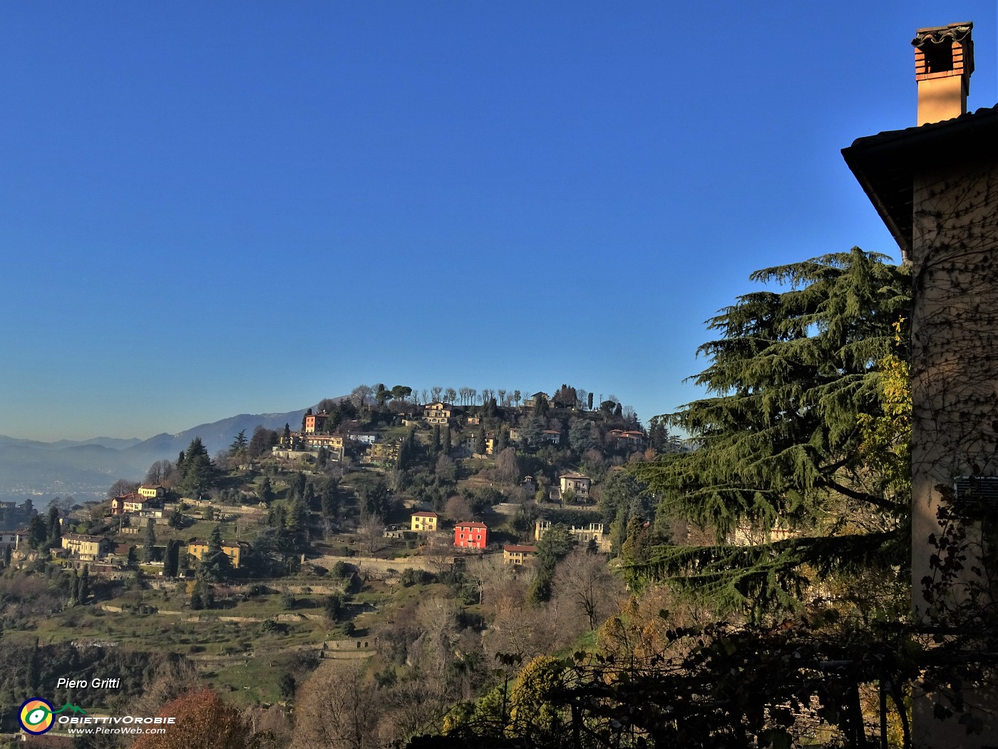 26 Vista sul Monte Bastia.JPG